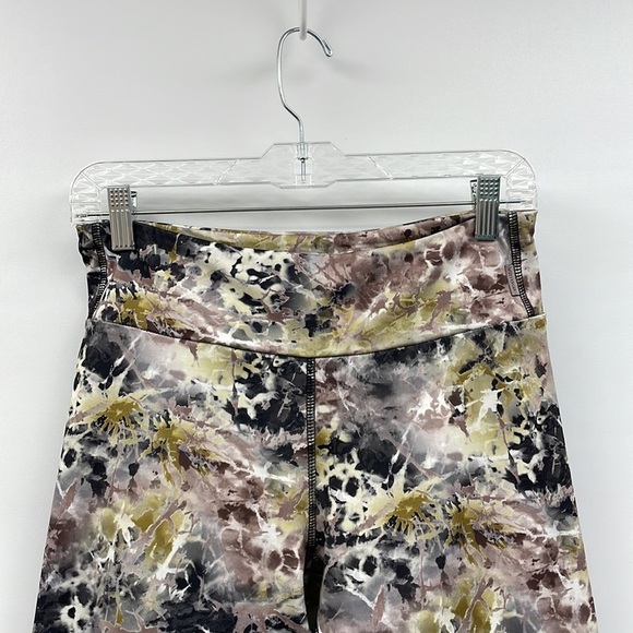 Kos USA Mid-Rise Abstract Splatter Crop Leggings Athleisure Stretch Yoga Large - Picture 2 of 8